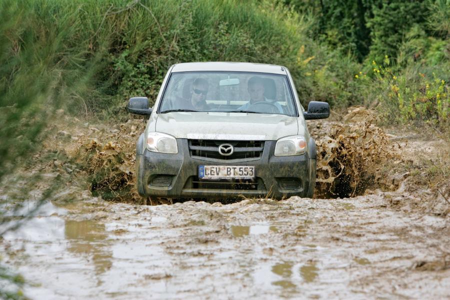  Mazda BT-50 2008 года  (фото 23 из 91)
